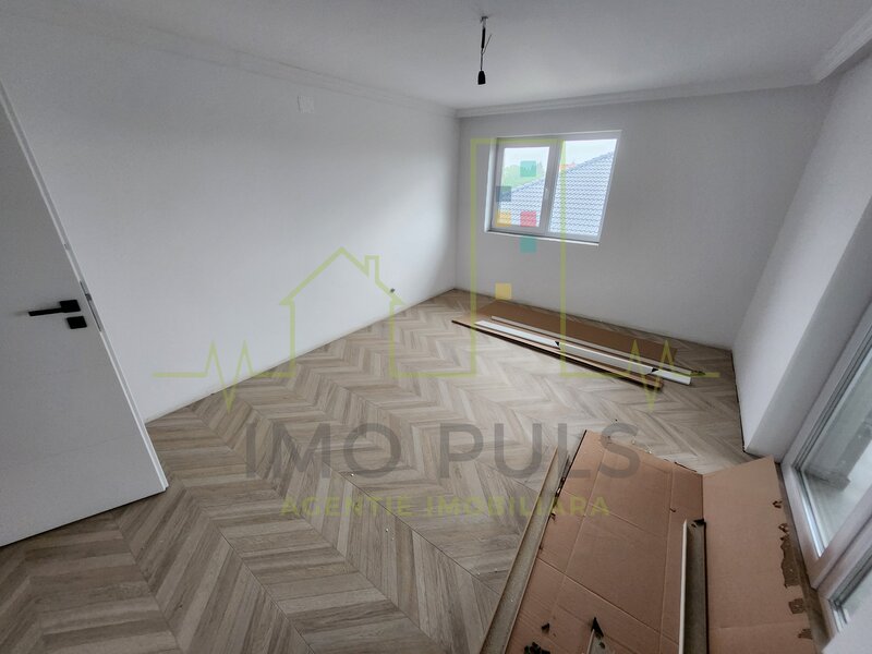 Timis Casa individuala. 660 Teren. Ghiroda. Carport. Pompe de caldura